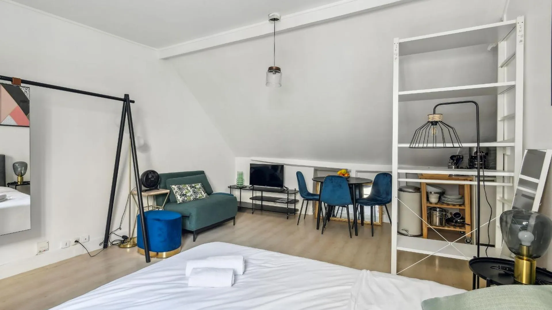 Pont Neuf & Jardin Du Luxembourg - Cityapartmentstay パリ 0*,  フランス